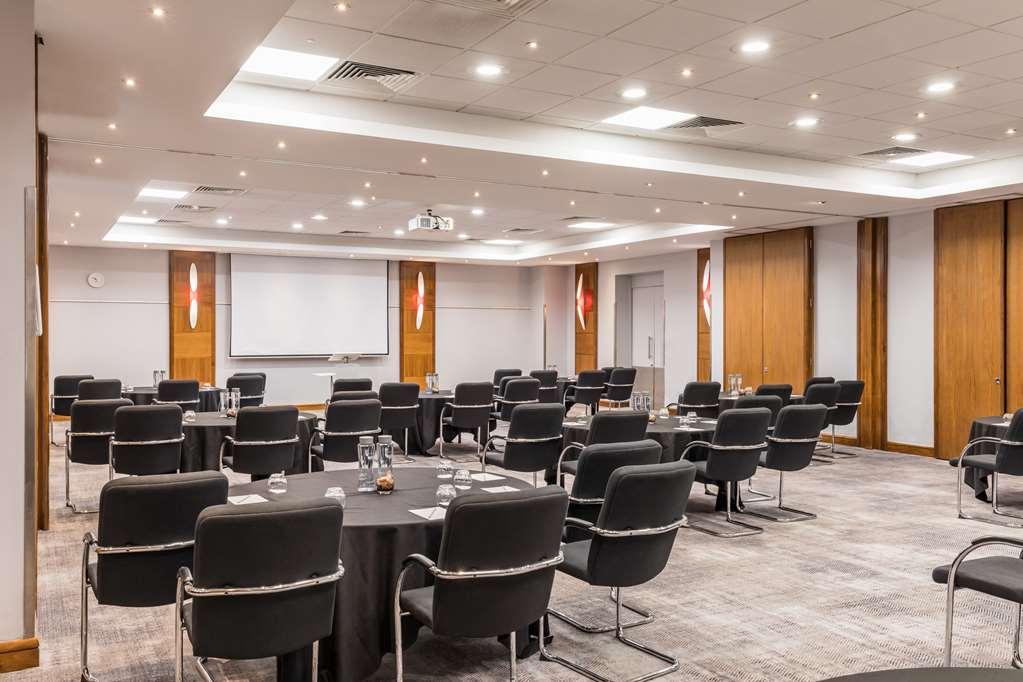 Radisson Red Heathrow 4* London
