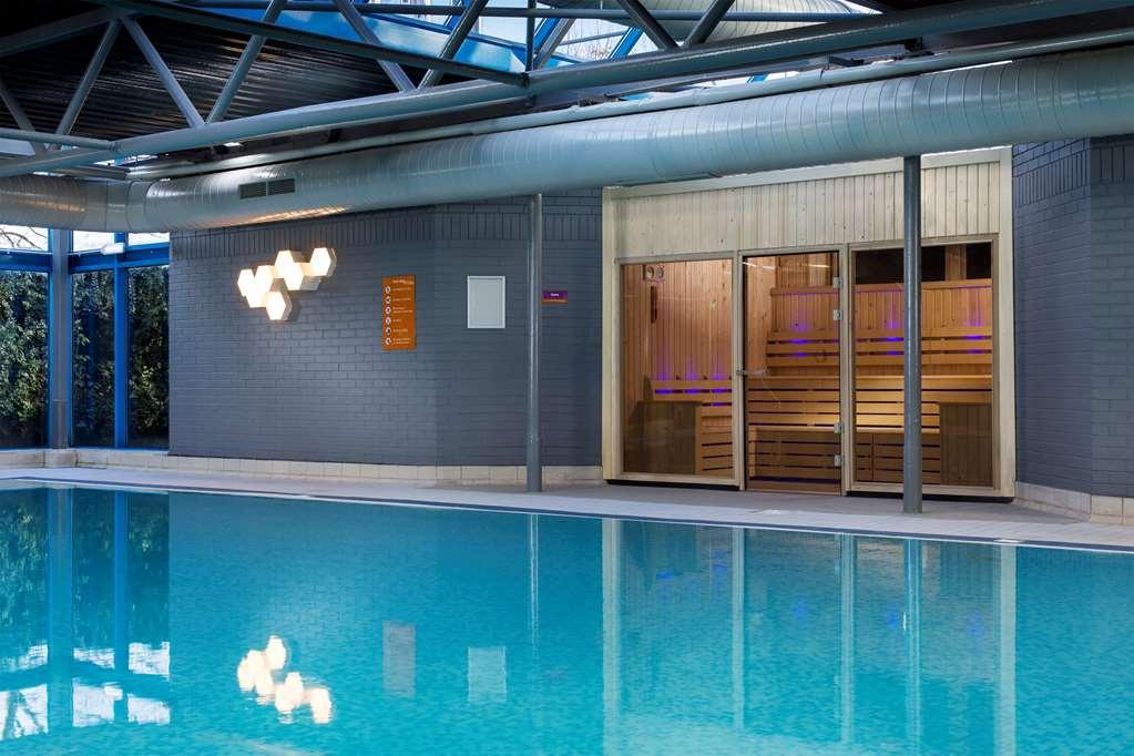 Hotel Radisson Red Heathrow 4*